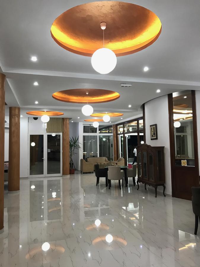 Hotel Imperial Ulcinj Exterior photo