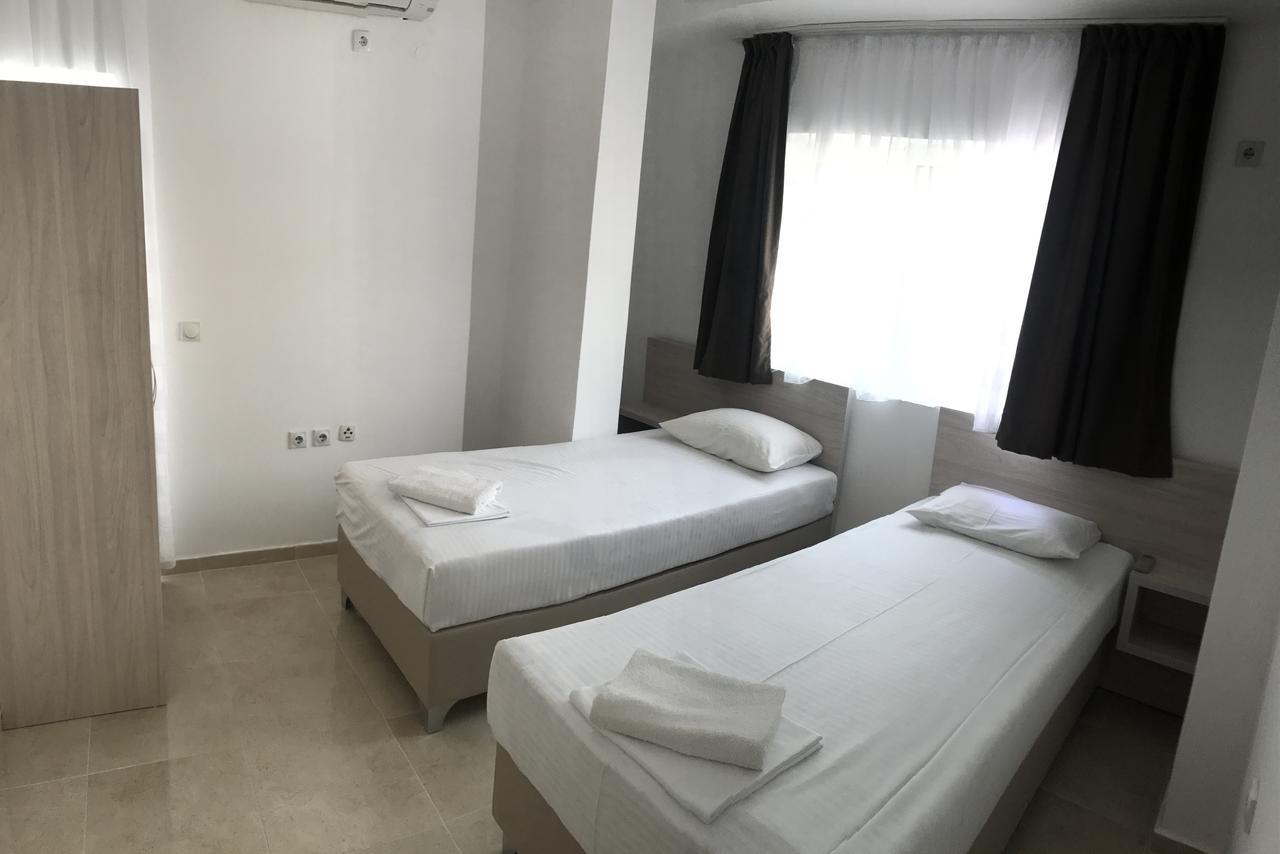 Hotel Imperial Ulcinj Exterior photo